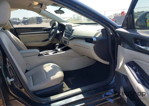 2021 Nissan Altima Sv Fwd z USA, uszkodzony, nr VIN 1N4BL4DV2MN301171